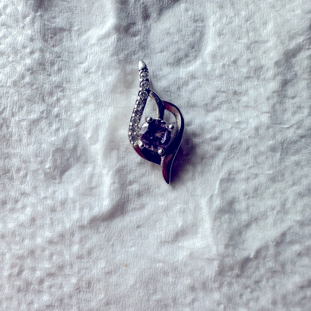 Amethyst dainty pendant
